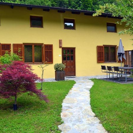 Pocitniska Hisa Lazar Hotell Kobarid Exteriör bild