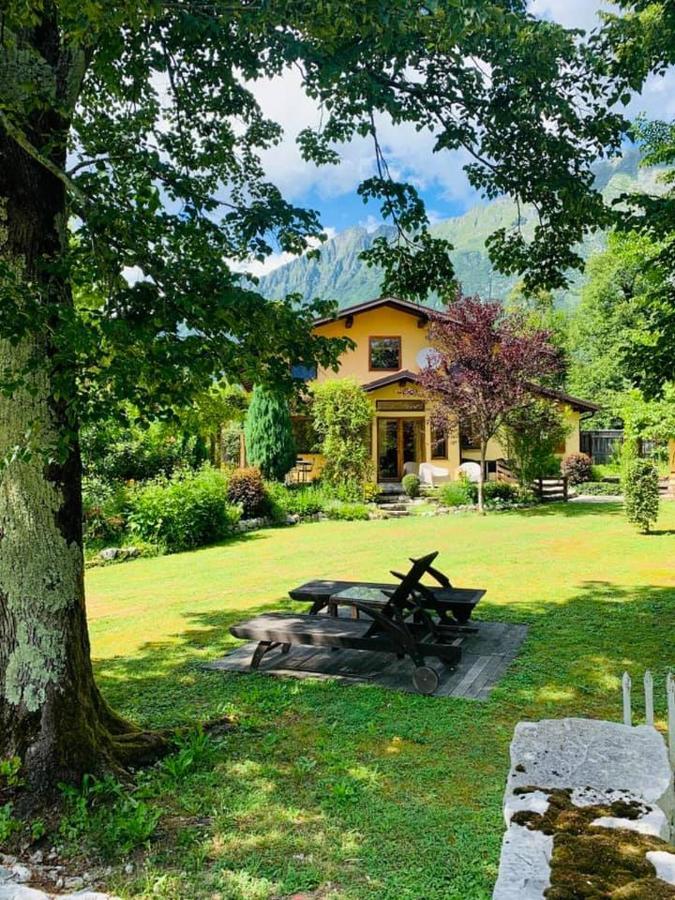 Pocitniska Hisa Lazar Hotell Kobarid Exteriör bild