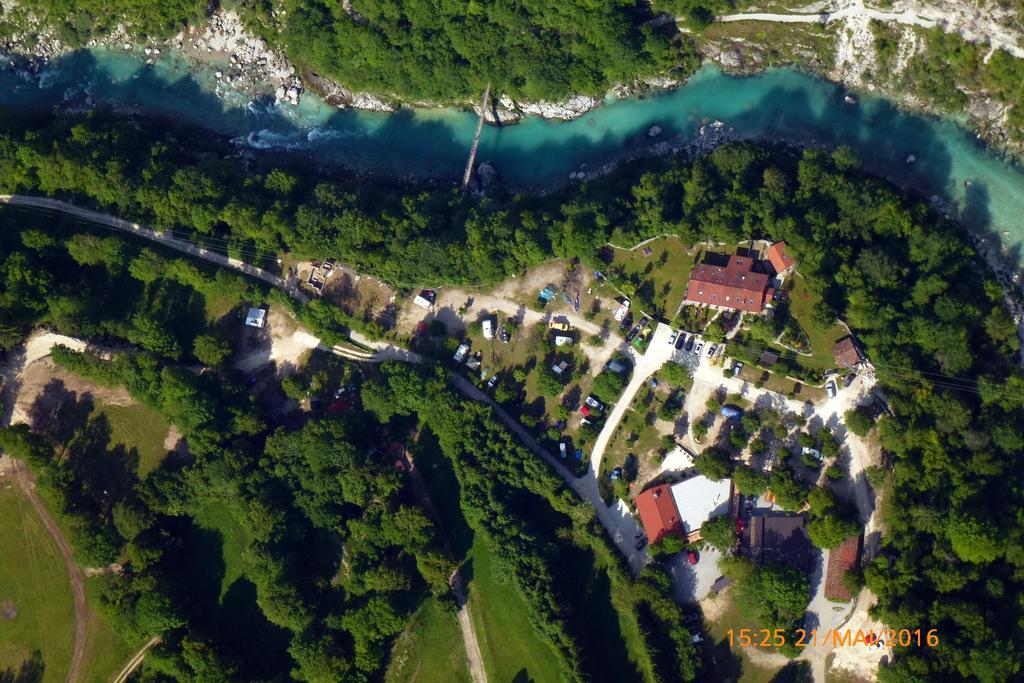 Pocitniska Hisa Lazar Hotell Kobarid Exteriör bild